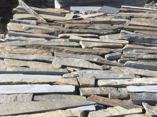 Горбушка златолит мультиколор для облицовки купить в Оби