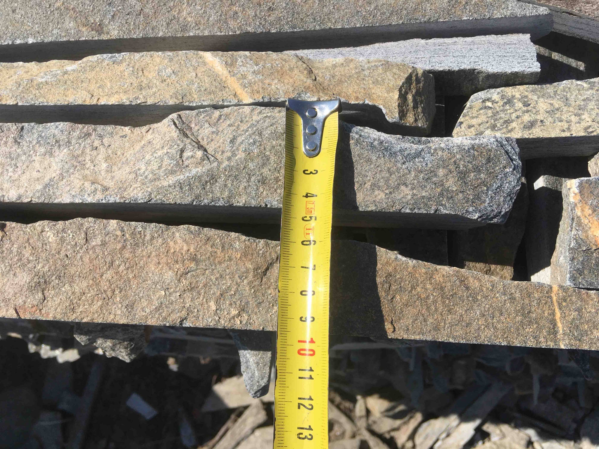 Горбушка златолит мультиколор для облицовки купить в Оби