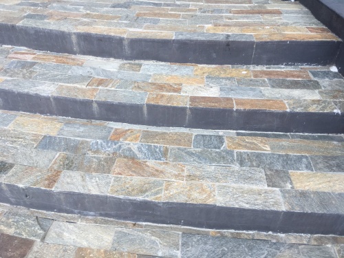 Плитка из Златолита Уральского для лестницы купить в Оби