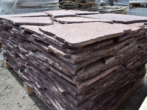 Плитняк лемезит бордовый для облицовки цоколя 20-25 мм  купить в Оби