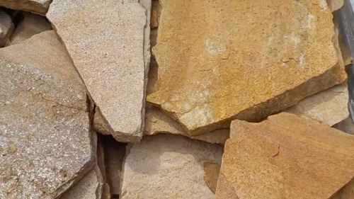 Плитняк златолит жёлтый для цоколя купить в Оби