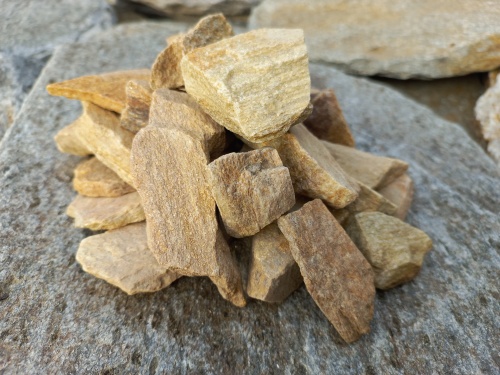 Златолит жёлтый декоративная каменная крошка купить в Оби