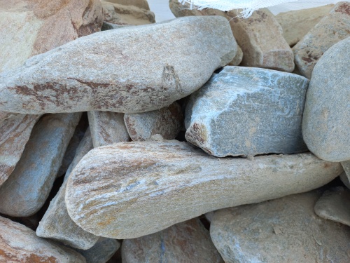 Златолит жёлтый, жёлто-зелёный глыбки и валуны для ланшафтного дизайна купить в Оби