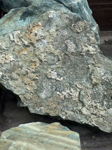 Ландшафтные глыбы зелёные 200-500 килограмм купить в Оби