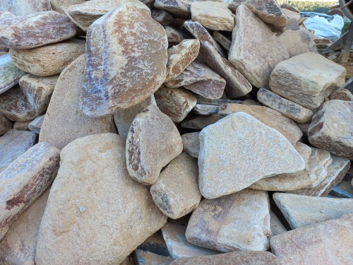 Златолит жёлтый, жёлто-зелёный глыбки и валуны для ланшафтного дизайна купить в Оби