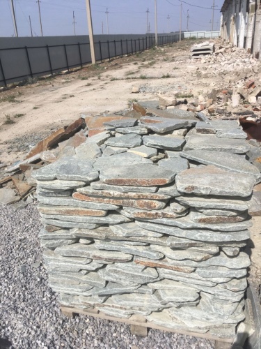 Златолит серебристый галтованный для лестниц купить в Оби